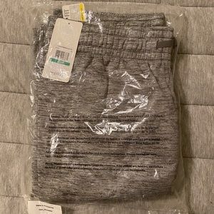 NWT Under Armour sweatpants size large